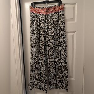 Black and White Patterned Pants with Embroidered Waistband Size M